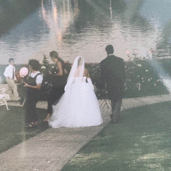 🔥PRICE DROP🔥Ballgown Style Wedding Dress - Picture 3 of 8